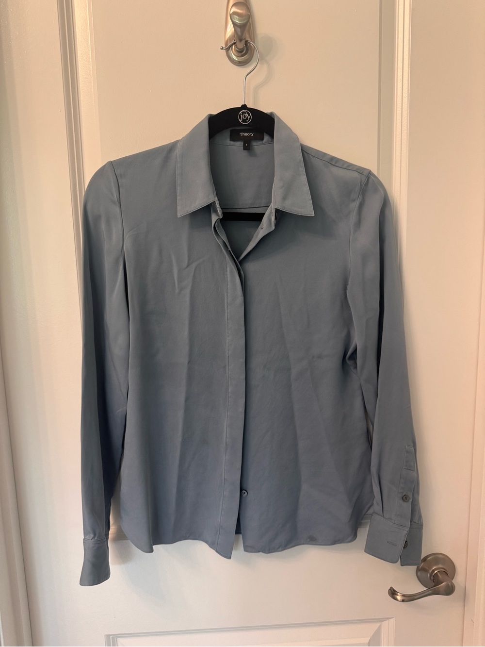 EUC Theory Wonen’s Stone Blue Fitted Shirt in 100% Silk Georgette